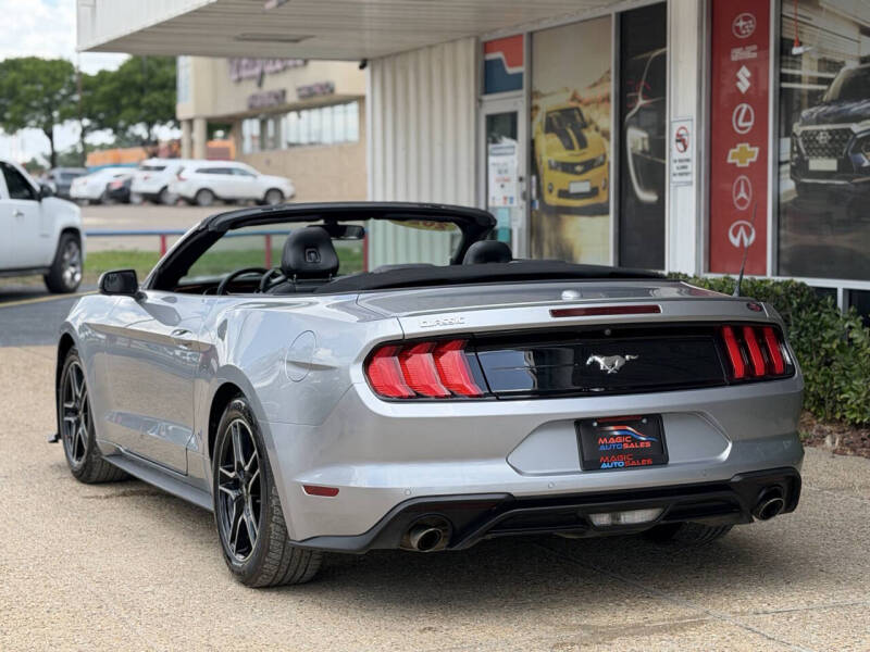 2020 Ford Mustang EcoBoost