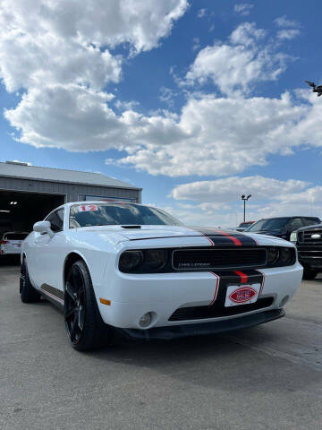 2012 Dodge Challenger for sale at UNITED AUTO INC in South Sioux City NE