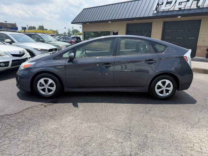 2010 Toyota Prius III