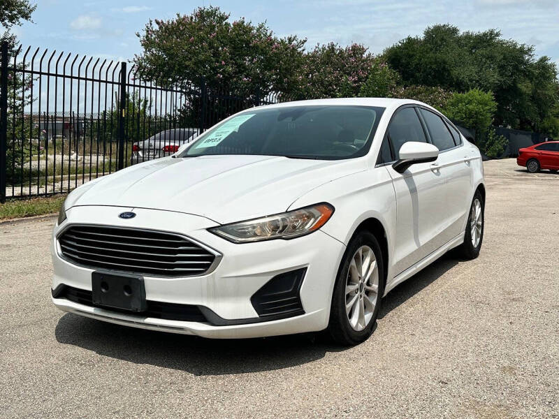2020 Ford Fusion SE