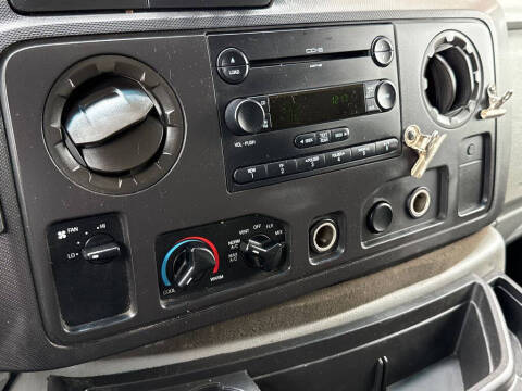 2009 Ford E-Series E-350 SD