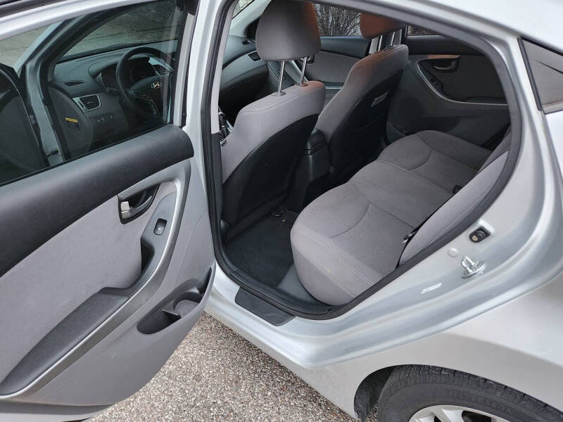 2014 Hyundai Elantra SE