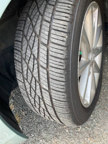 2013 Toyota Prius v Five