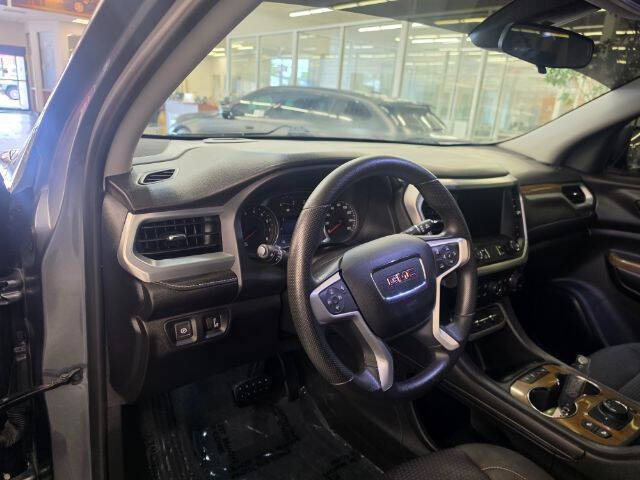 2021 GMC Acadia SLE
