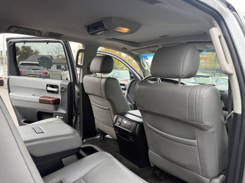 2012 Toyota Sequoia Platinum