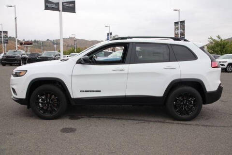 2023 Jeep Cherokee Altitude Lux