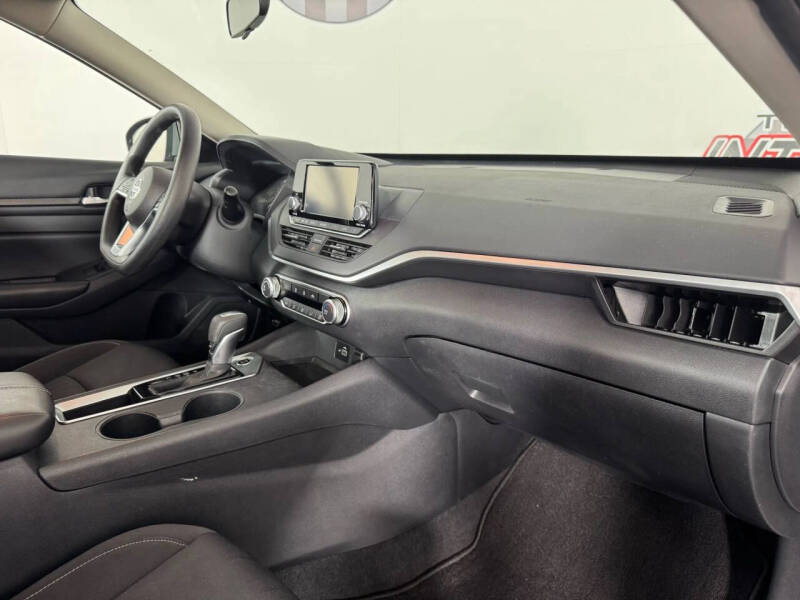 2022 Nissan Altima 2.5 S