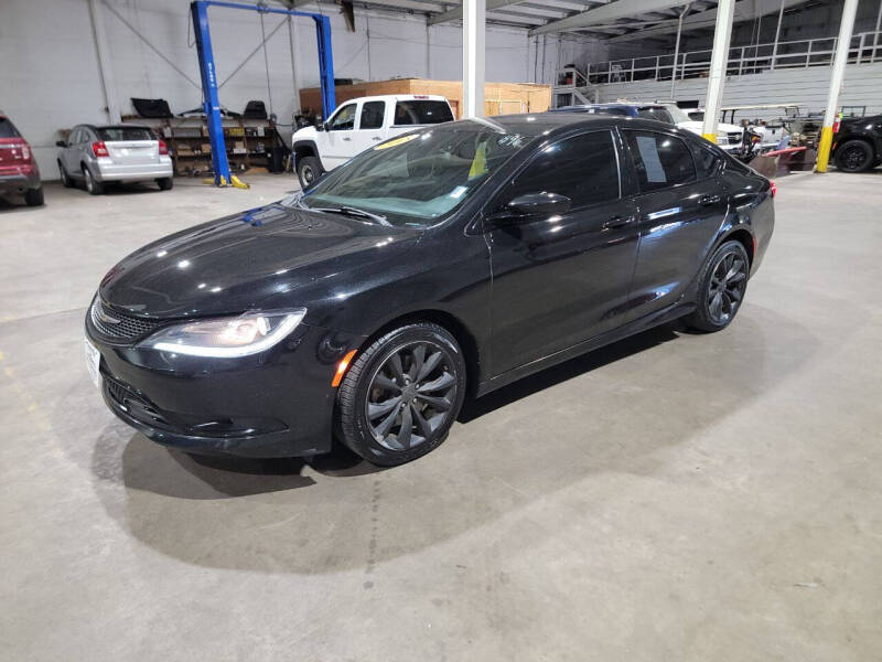 2015 Chrysler 200 for sale at De Anda Auto Sales in Storm Lake IA