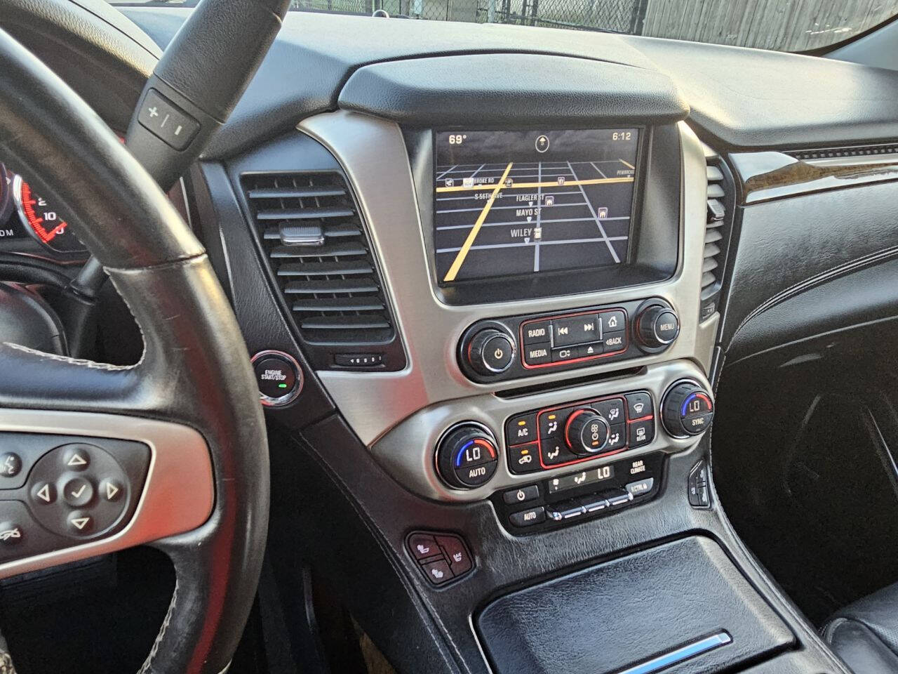 2015 GMC Yukon SUV / Crossover - $16,580