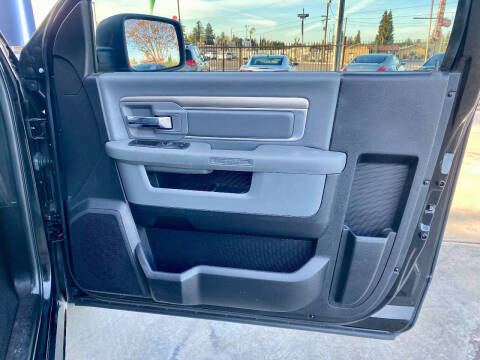 2013 RAM 1500 SLT