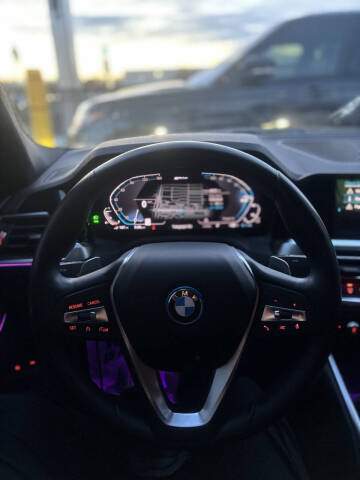 2022 BMW 3 Series 330e