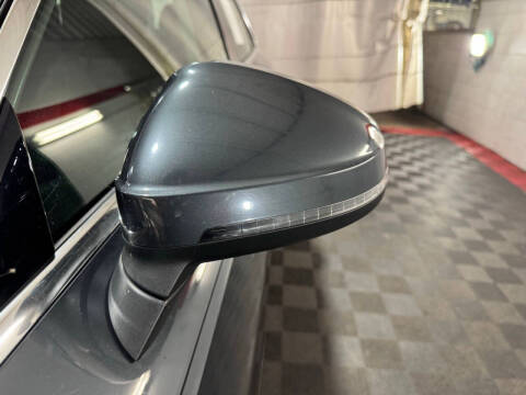 2017 Audi A4 2.0T quattro Premium Plus