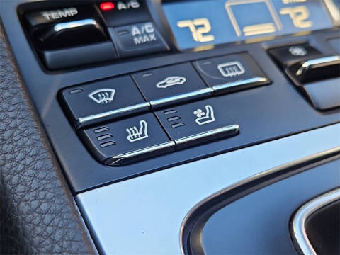 2017 Porsche 911 Carrera