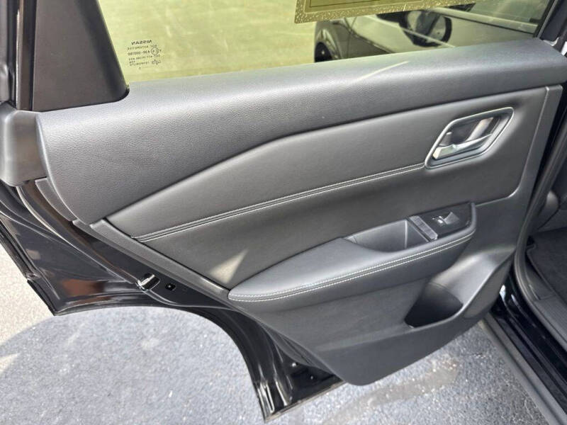 2025 Nissan Rogue Platinum