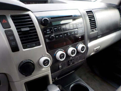 2008 Toyota Sequoia SR5