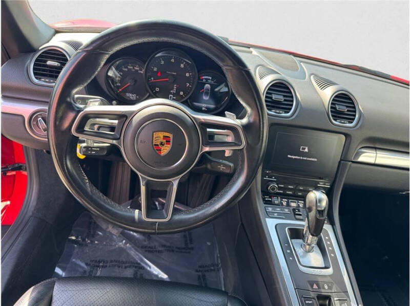 2021 Porsche 718 Boxster