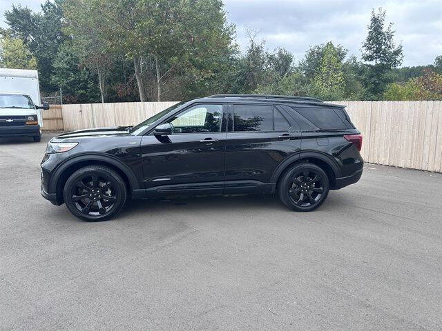 2022 Ford Explorer ST-Line