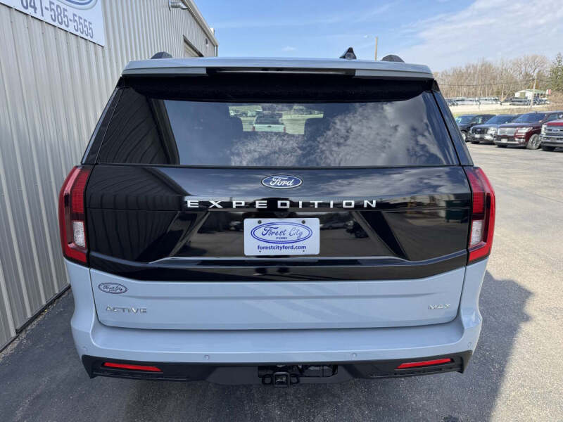 2026 Ford Expedition MAX Active