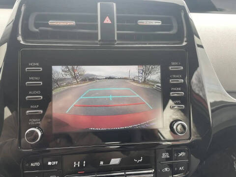 2020 Toyota Prius LE