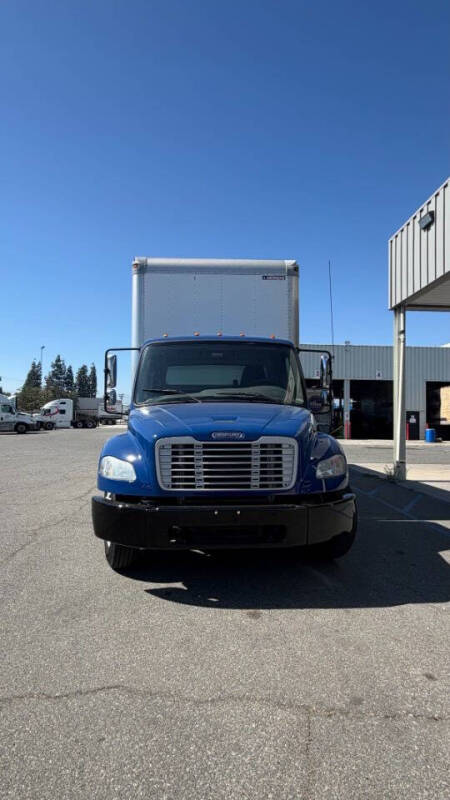 2018 Freightliner M2 106