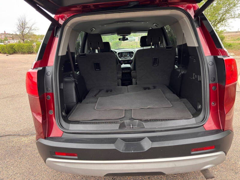 2017 GMC Acadia SLE-2