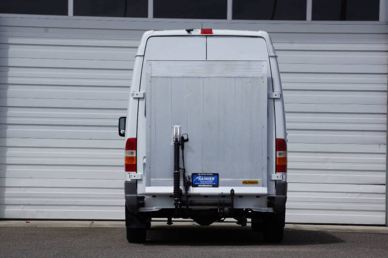 2005 Dodge Sprinter 2500
