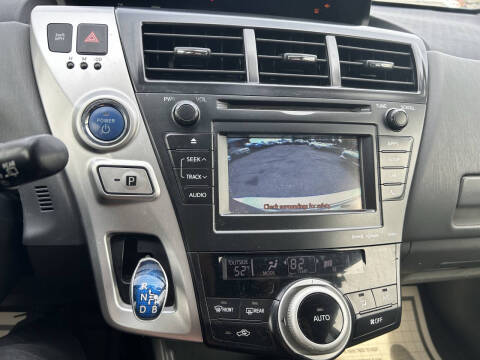 2012 Toyota Prius v Three