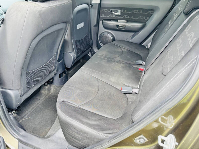 2013 Kia Soul +