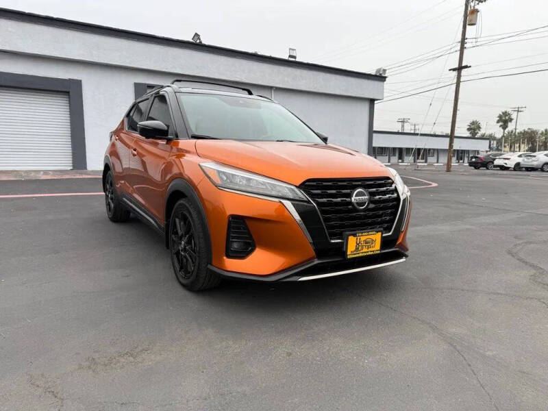 2021 Nissan Kicks SR
