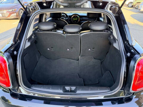 2018 MINI Hardtop 4 Door Cooper