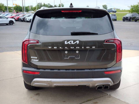 2022 Kia Telluride S