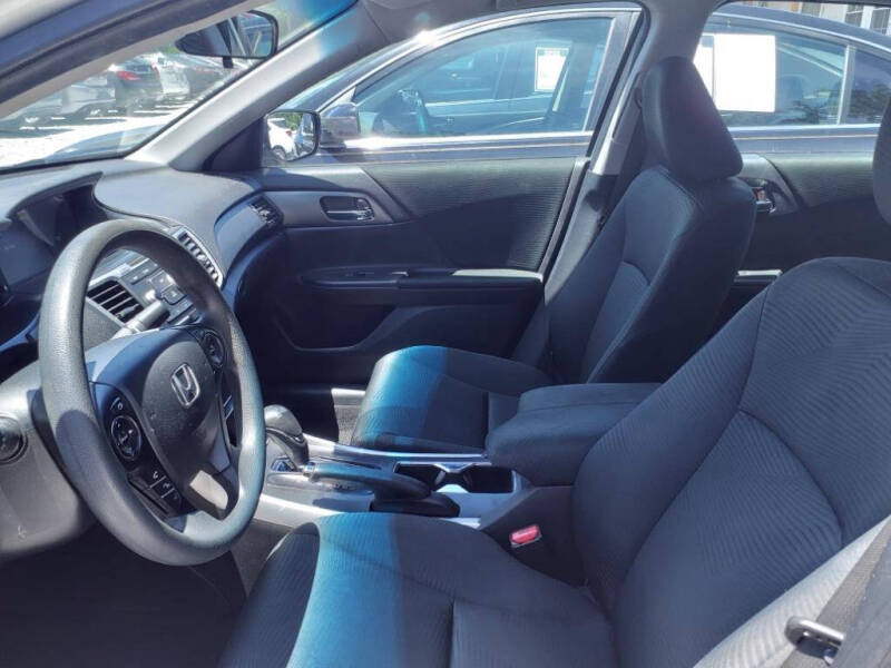 2014 Honda Accord LX photo 4