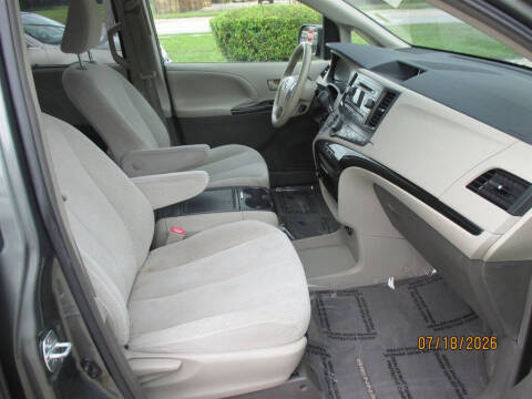 2014 Toyota Sienna