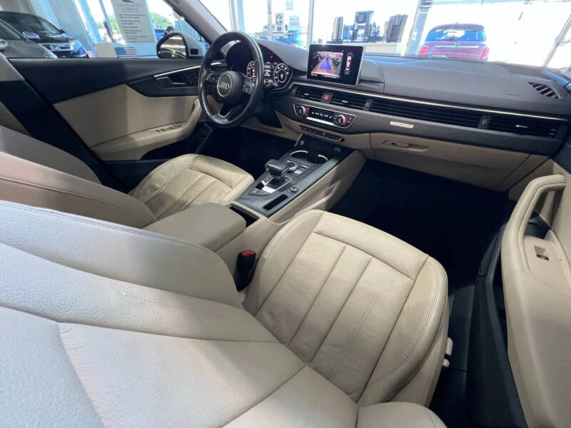 2017 Audi A4 2.0T quattro Premium Plus