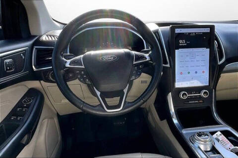 2021 Ford Edge Titanium