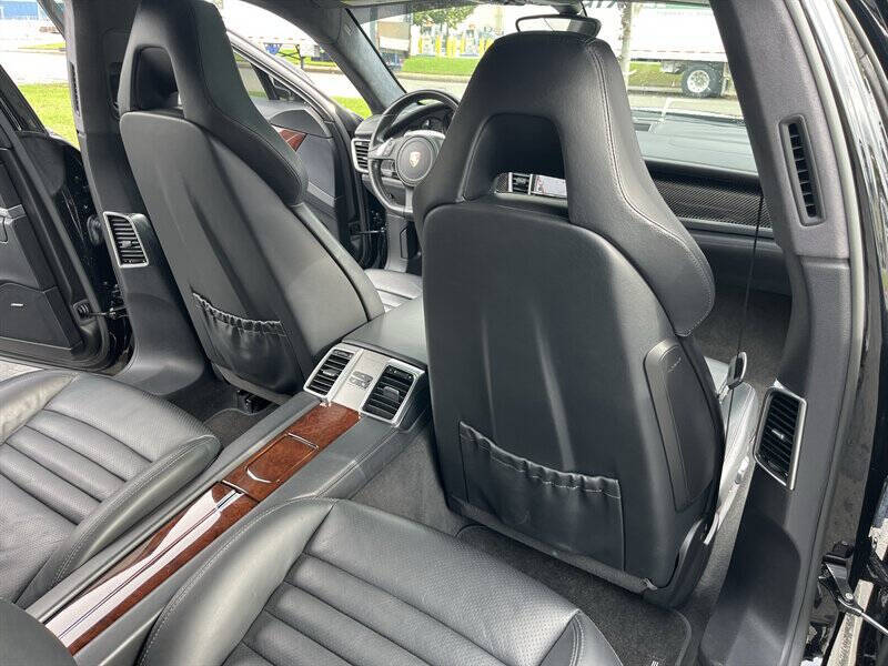 2011 Porsche Panamera Turbo