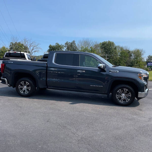 2022 GMC Sierra 1500 Limited SLT photo 7