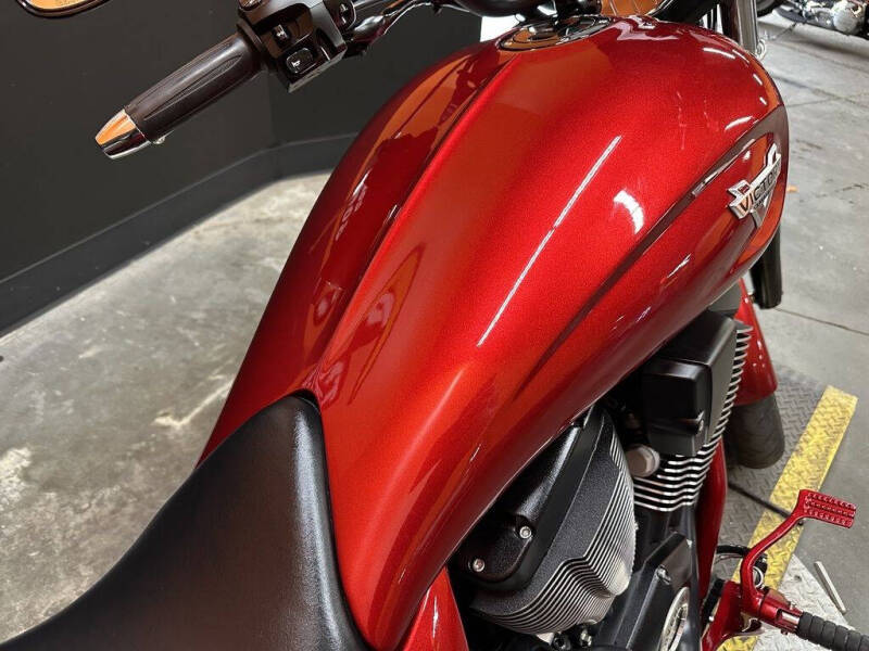 2016 Victory Vegas Sunset Red