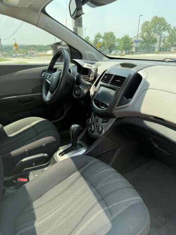 2014 Chevrolet Sonic LT Auto