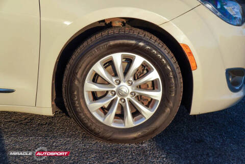 2017 Chrysler Pacifica