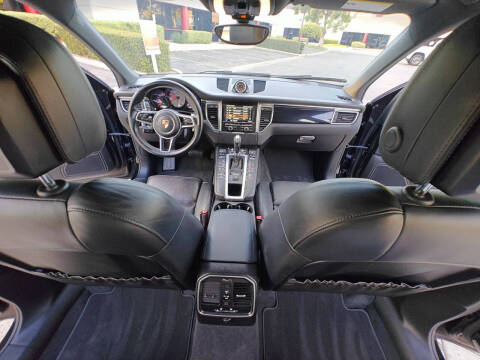 2016 Porsche Macan S