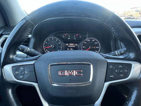 2018 GMC Acadia SLE-2