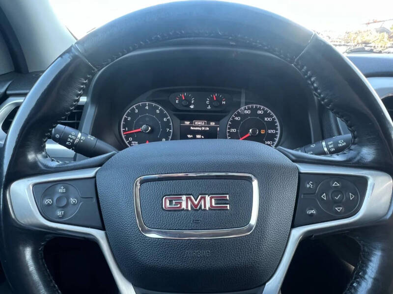 2018 GMC Acadia SLE-2