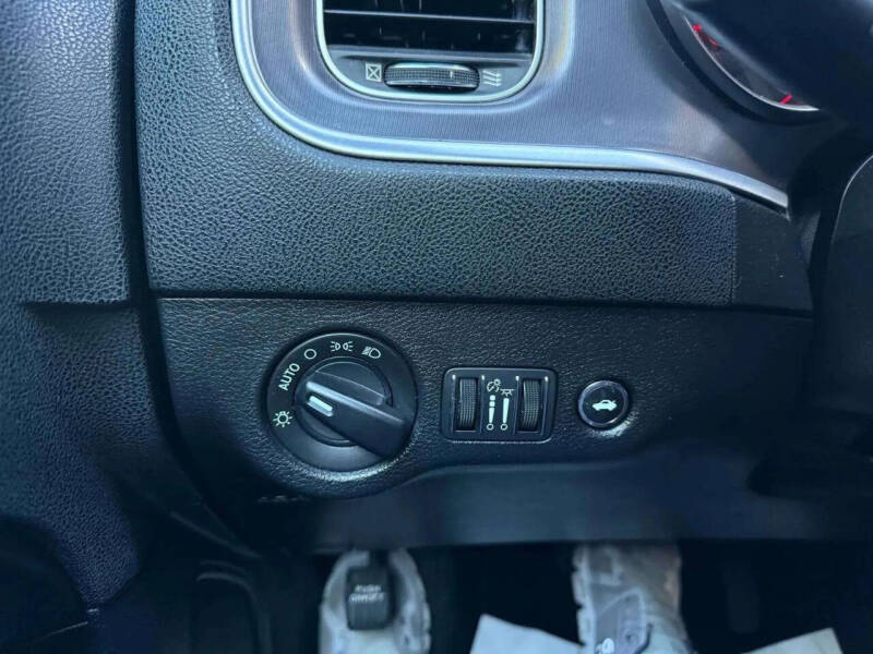 2020 Dodge Charger SXT