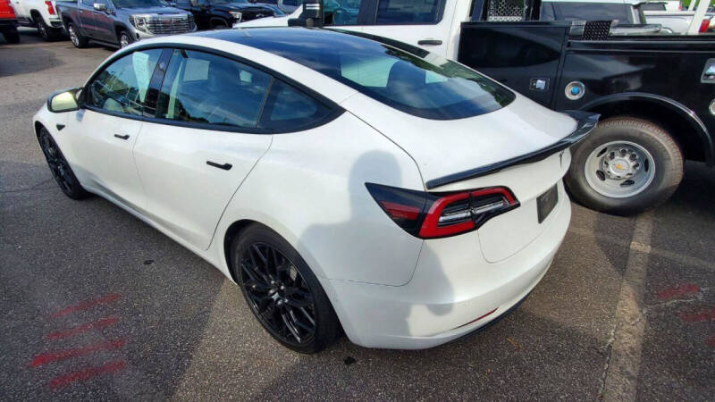 2021 Tesla Model 3 Standard Range Plus
