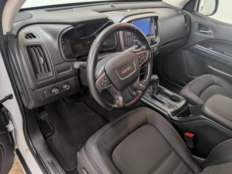 2017 GMC Canyon SLE