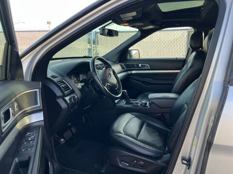 2017 Ford Explorer XLT