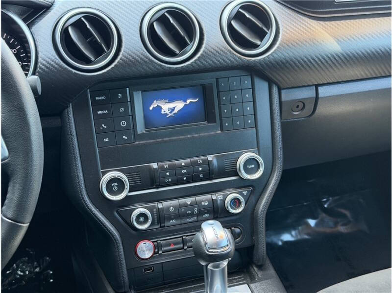 2020 Ford Mustang