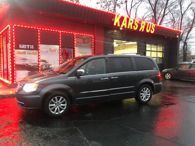 2016 Chrysler Town and Country for sale at Kars R Us in Dearborn Heights, MI