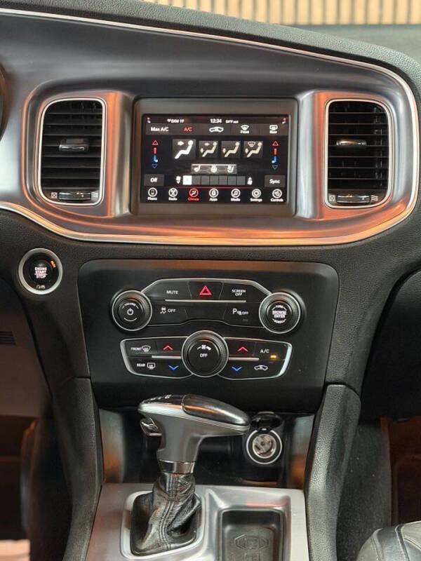 2020 Dodge Charger SXT